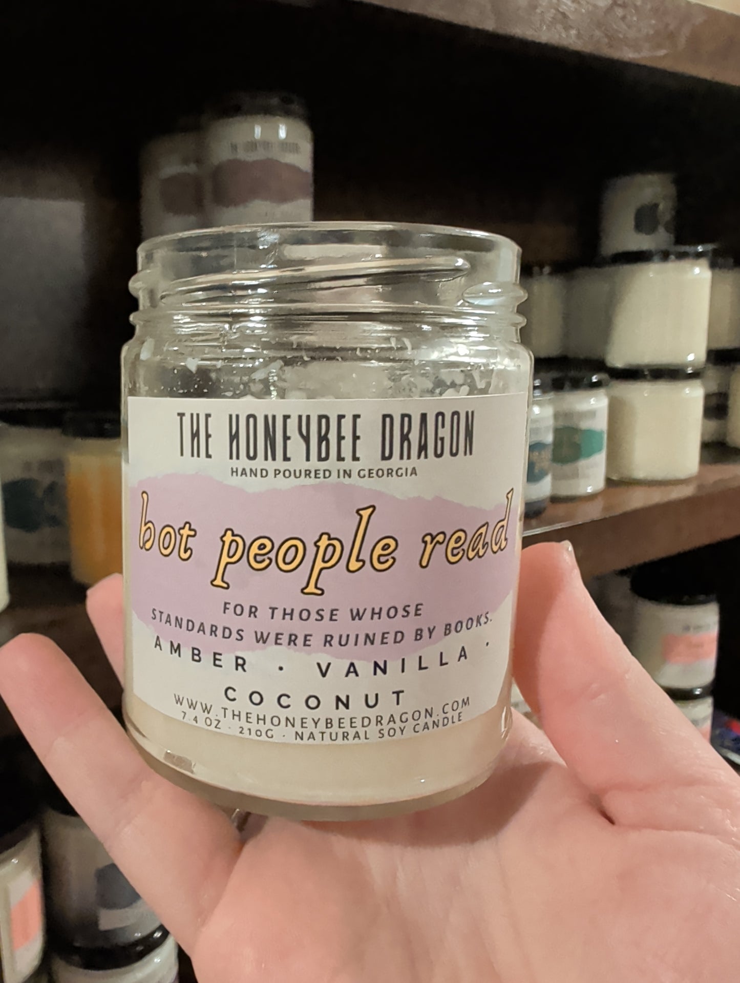 📑 Hot People Read | Amber, Vanilla & Coconut